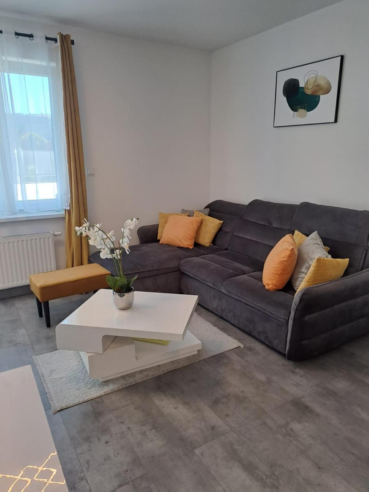 Apartament Sloneczny Apartment Jelenia Gora Exterior photo